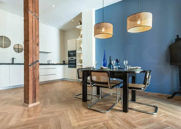 Apartment Modern & Spacious - Historic Center By Rems